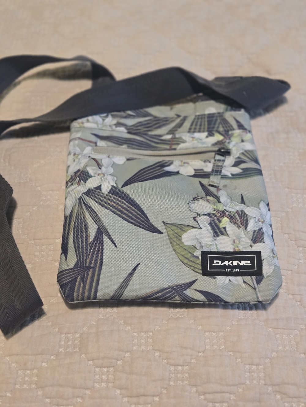 DAKINE Sage Green Floral Crossbody Belt Bag with Black Strap